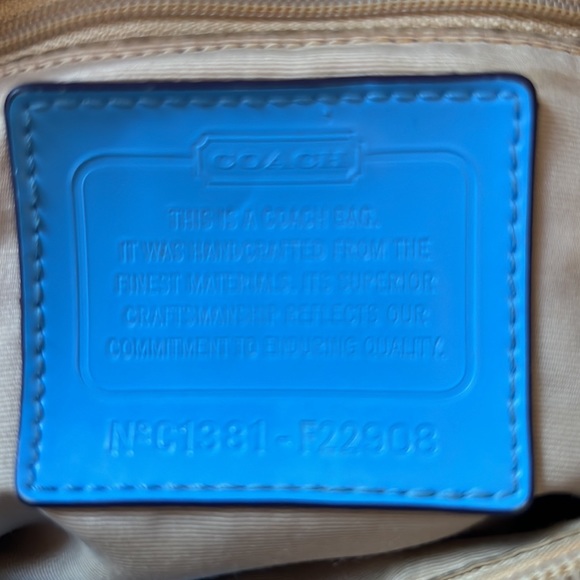 Coach Handbag Classic C Design With Silver Hardware Includes Wristlet - Picture 13 of 16